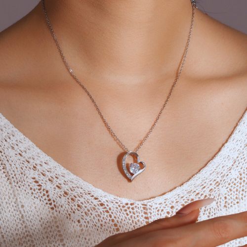 Collar Amor-Eterno™: La Joya para la Mujer de tu Vida ✨